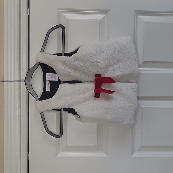 Tommy Bahama White Faux Fur Vest with Red Velvet Ribbon - Size 6 - Picture 1 of 7